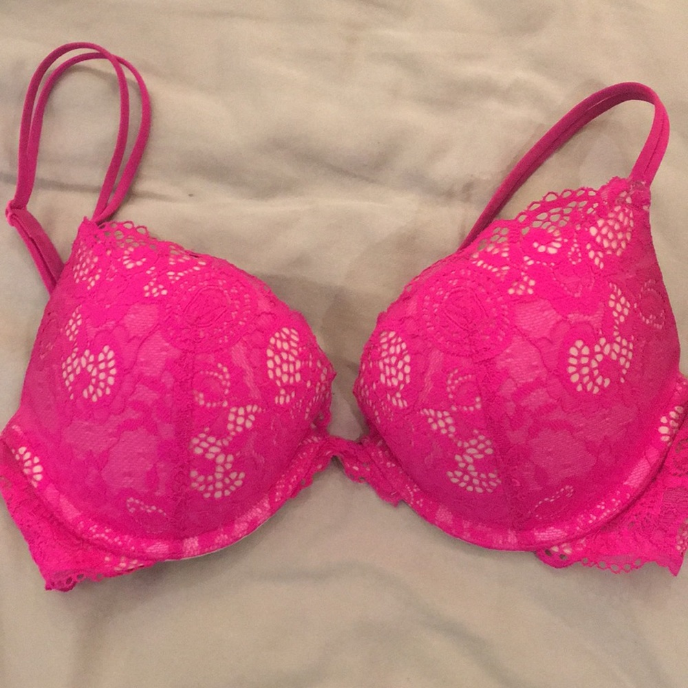 Victoria’s secret hot pink lace push up bra